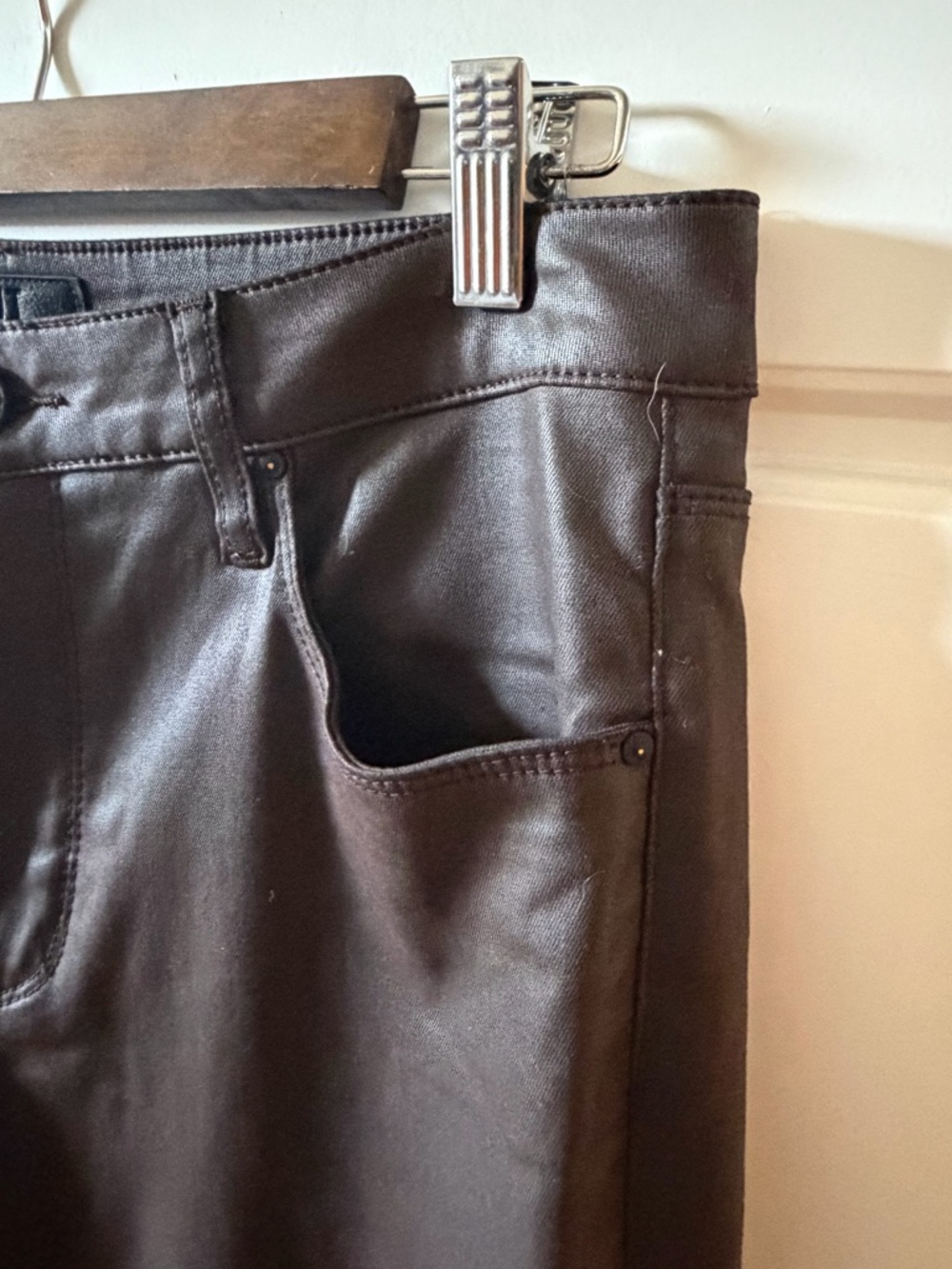 Kut From The Kloth Brown‎ Faux Leather Flare Pants Size 10 Y2K Retro Indie - Picture 4 of 13